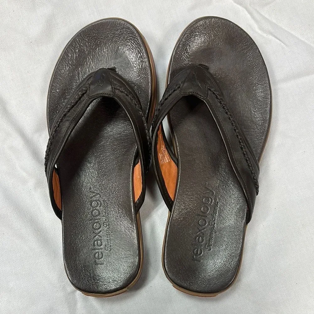 Tommy Bahama Black Sandals Classic Thong Design